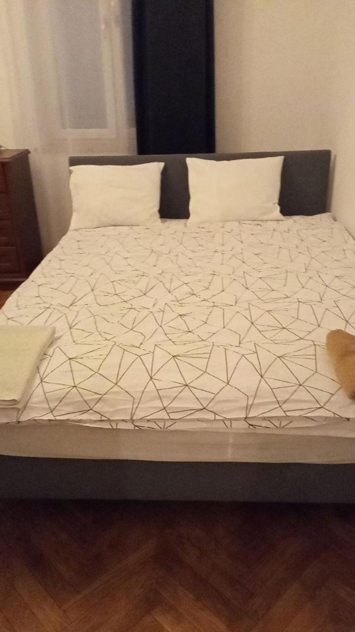 Near Rondo Onz Privat overnatting